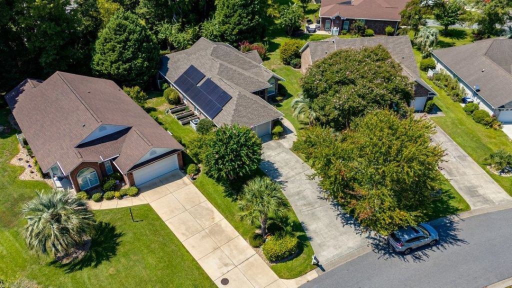1013 Swan Lake Dr. Photo 42