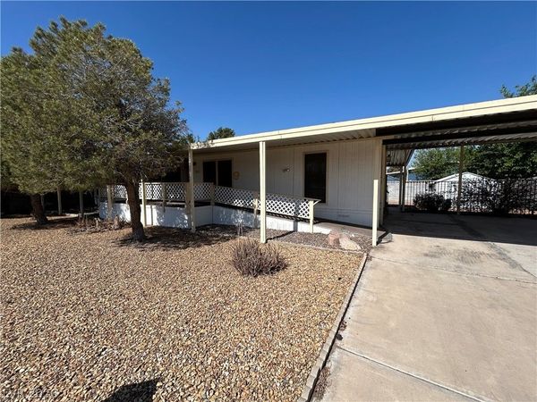 3333 Ewa Beach Drive , Las Vegas, NV 89122