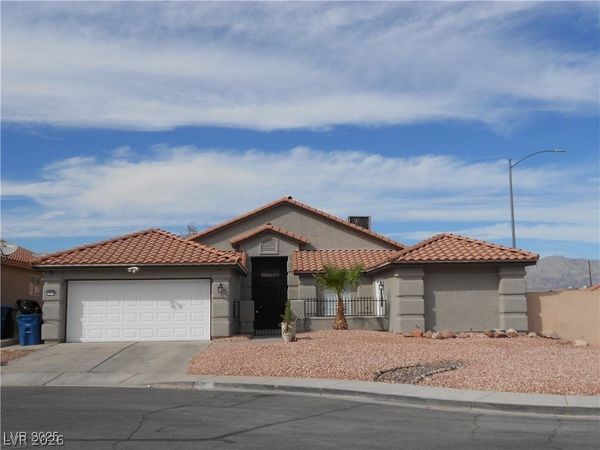 1012 Misty Glenn , North Las Vegas, NV 89032