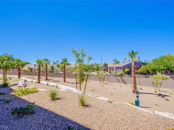 2555 Hampton Road, Unit 8201, Henderson, NV 89052