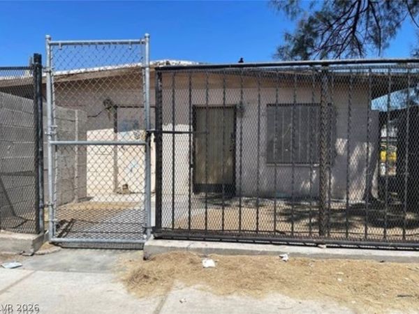 720 W Wilson Avenue, Las Vegas, NV 89106