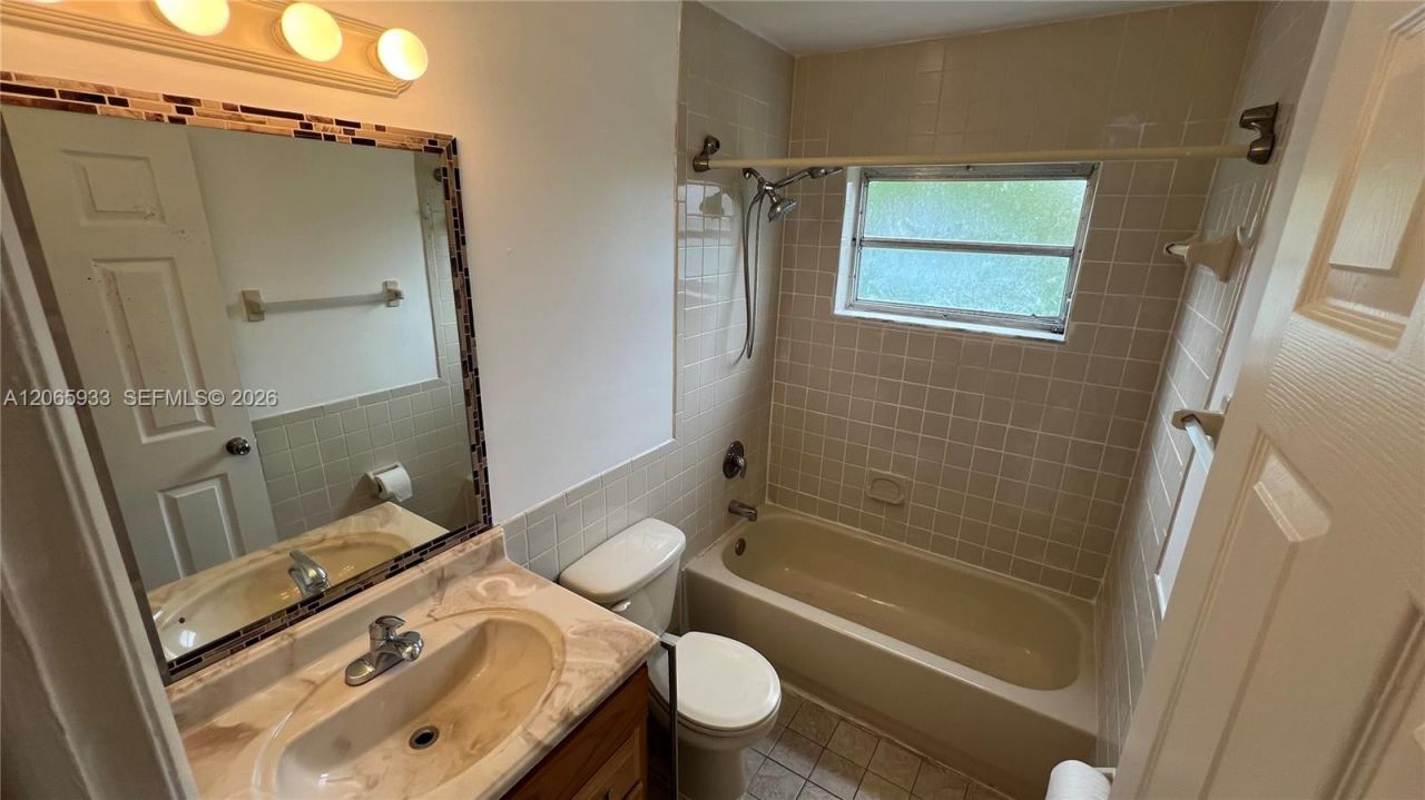 4235 SW 62nd Ave, Unit W, Davie, FL 33314 Photo