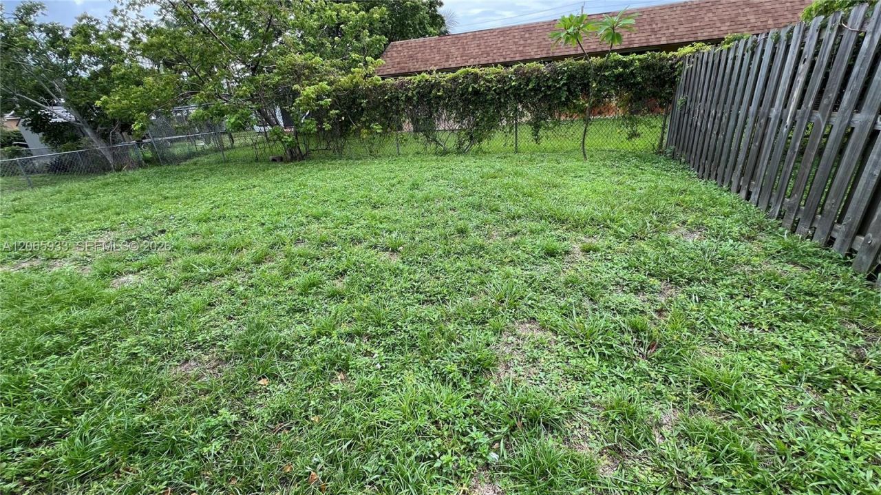 4235 SW 62nd Ave, Unit W, Davie, FL 33314 Photo