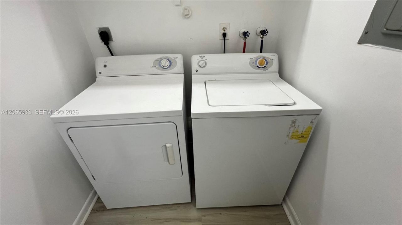 4235 SW 62nd Ave, Unit W, Davie, FL 33314 Photo