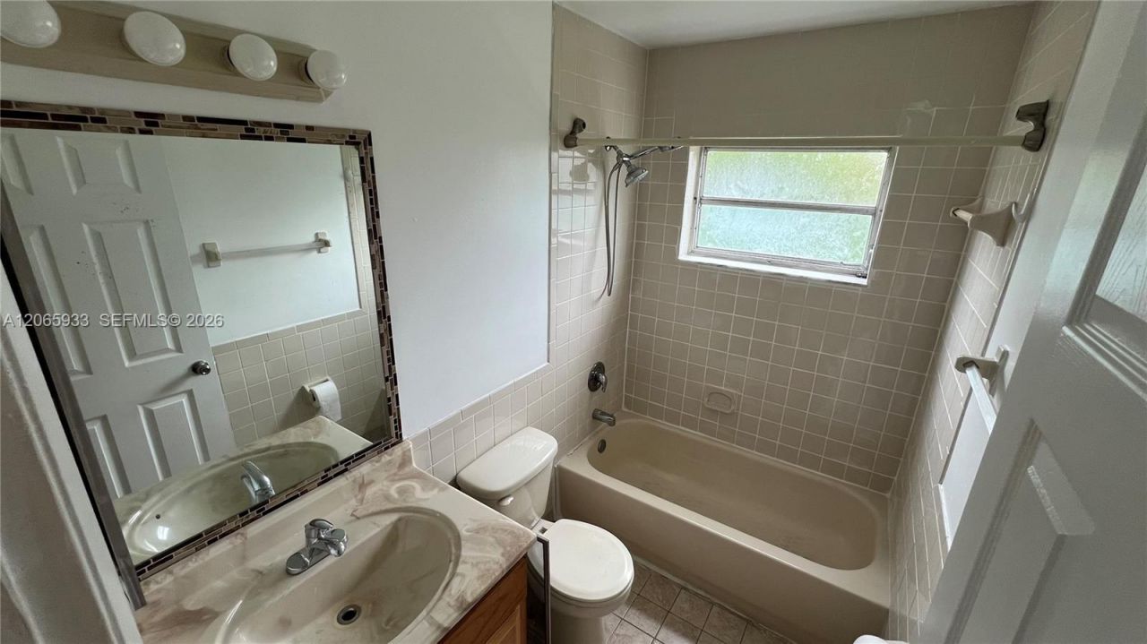 4235 SW 62nd Ave, Unit W, Davie, FL 33314 Photo