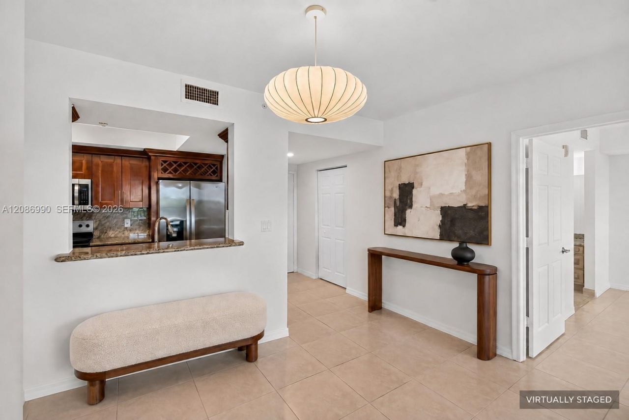 3530 SW 22nd St, Unit 805, Miami, FL 33145 Photo