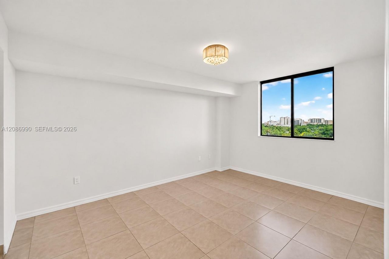 3530 SW 22nd St, Unit 805, Miami, FL 33145 Photo