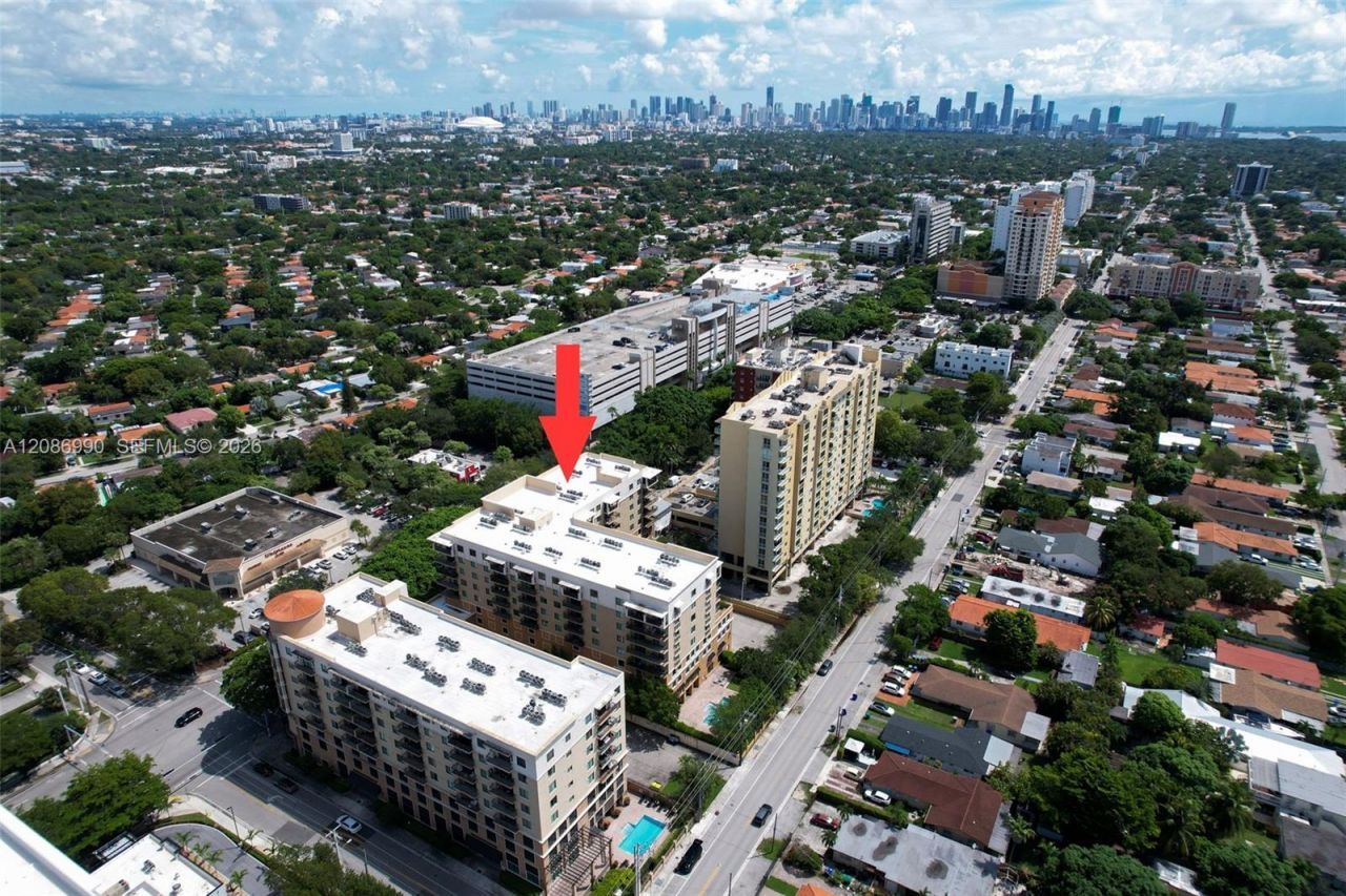 3530 SW 22nd St, Unit 805, Miami, FL 33145 Photo