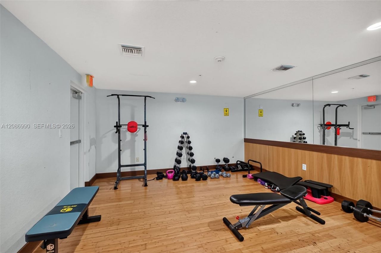3530 SW 22nd St, Unit 805, Miami, FL 33145 Photo