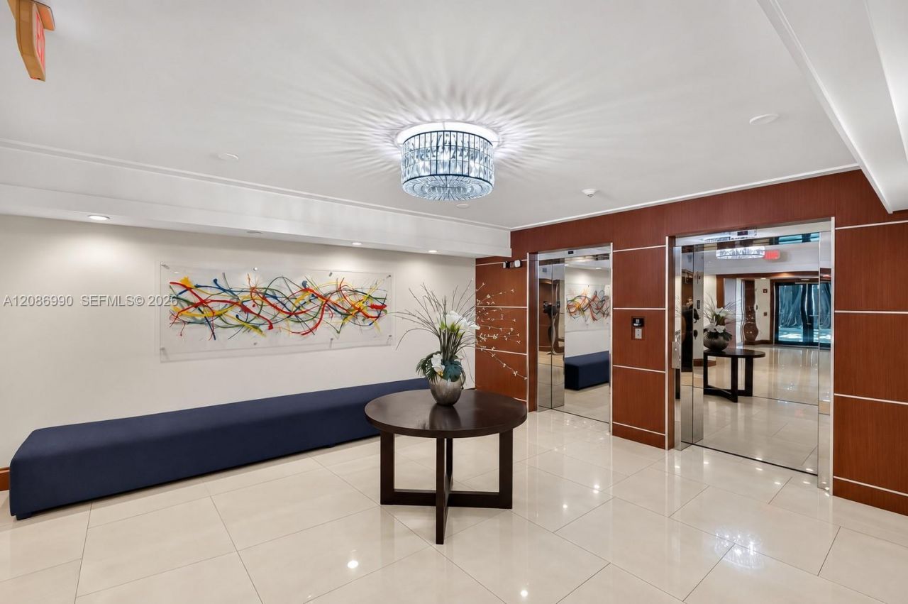 3530 SW 22nd St, Unit 805, Miami, FL 33145 Photo