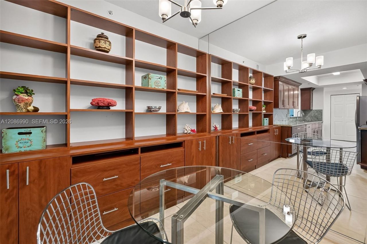 3530 SW 22nd St, Unit 805, Miami, FL 33145 Photo