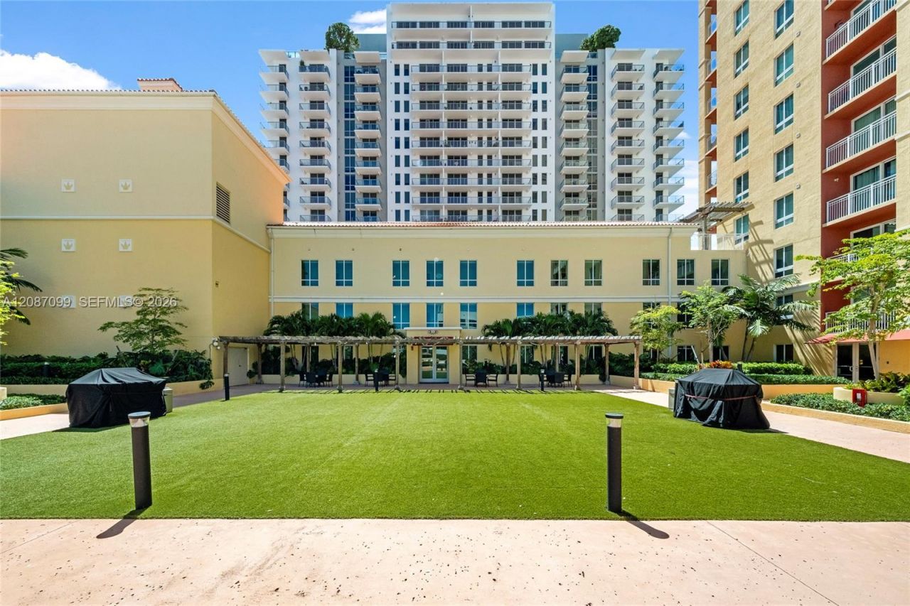7350 SW 89th St, Unit 411S, Miami, FL 33156 Photo