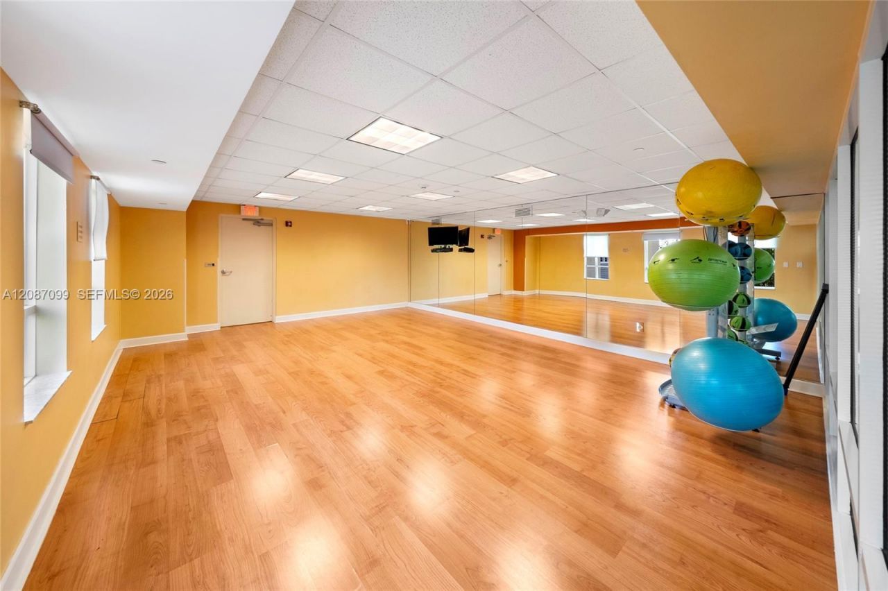 7350 SW 89th St, Unit 411S, Miami, FL 33156 Photo