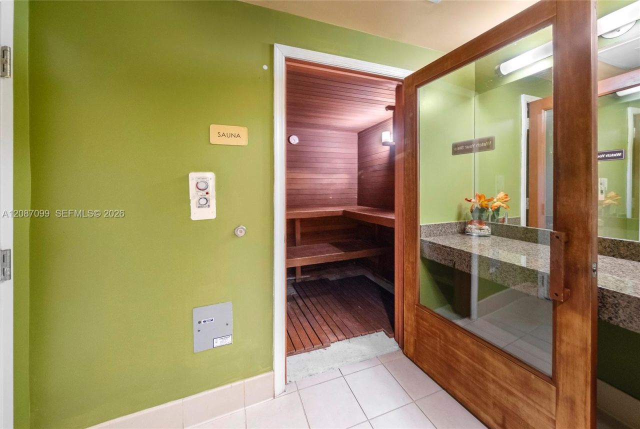 7350 SW 89th St, Unit 411S, Miami, FL 33156 Photo