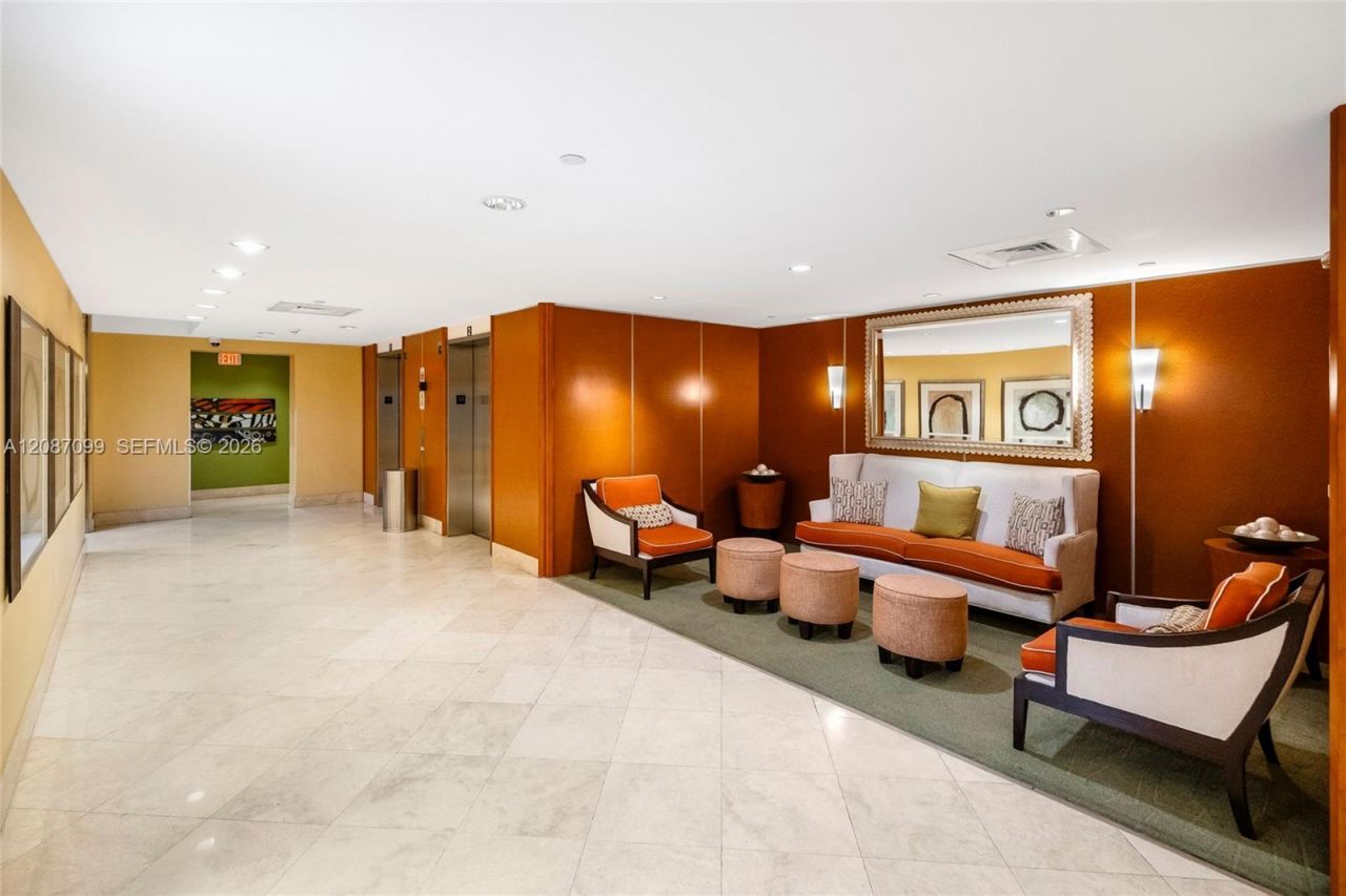 7350 SW 89th St, Unit 411S, Miami, FL 33156 Photo