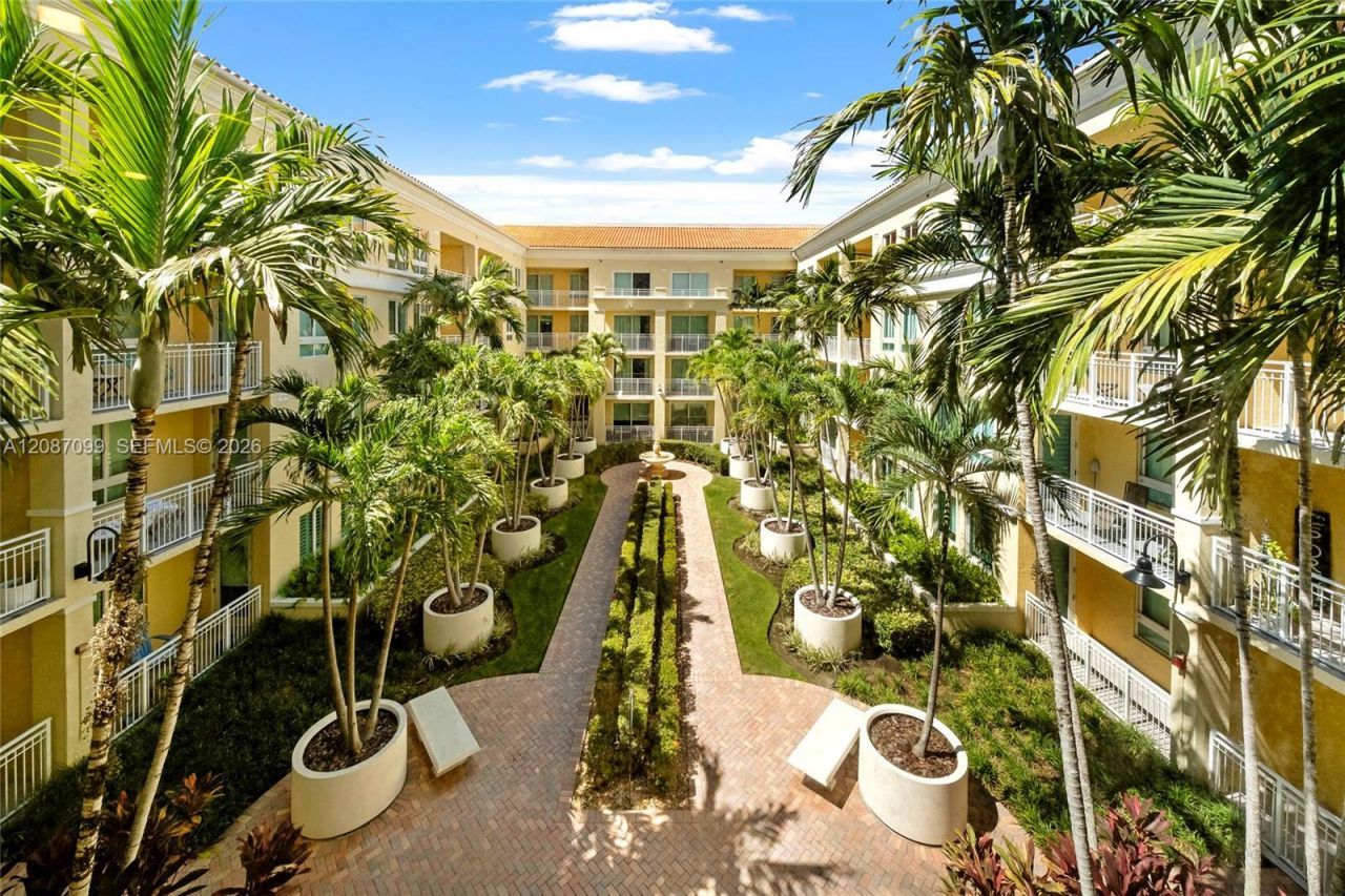 7350 SW 89th St, Unit 411S, Miami, FL 33156 Photo
