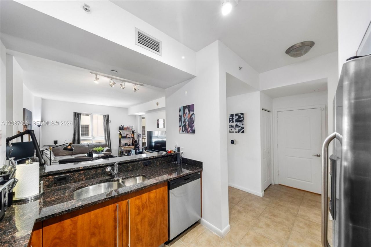 7350 SW 89th St, Unit 411S, Miami, FL 33156 Photo