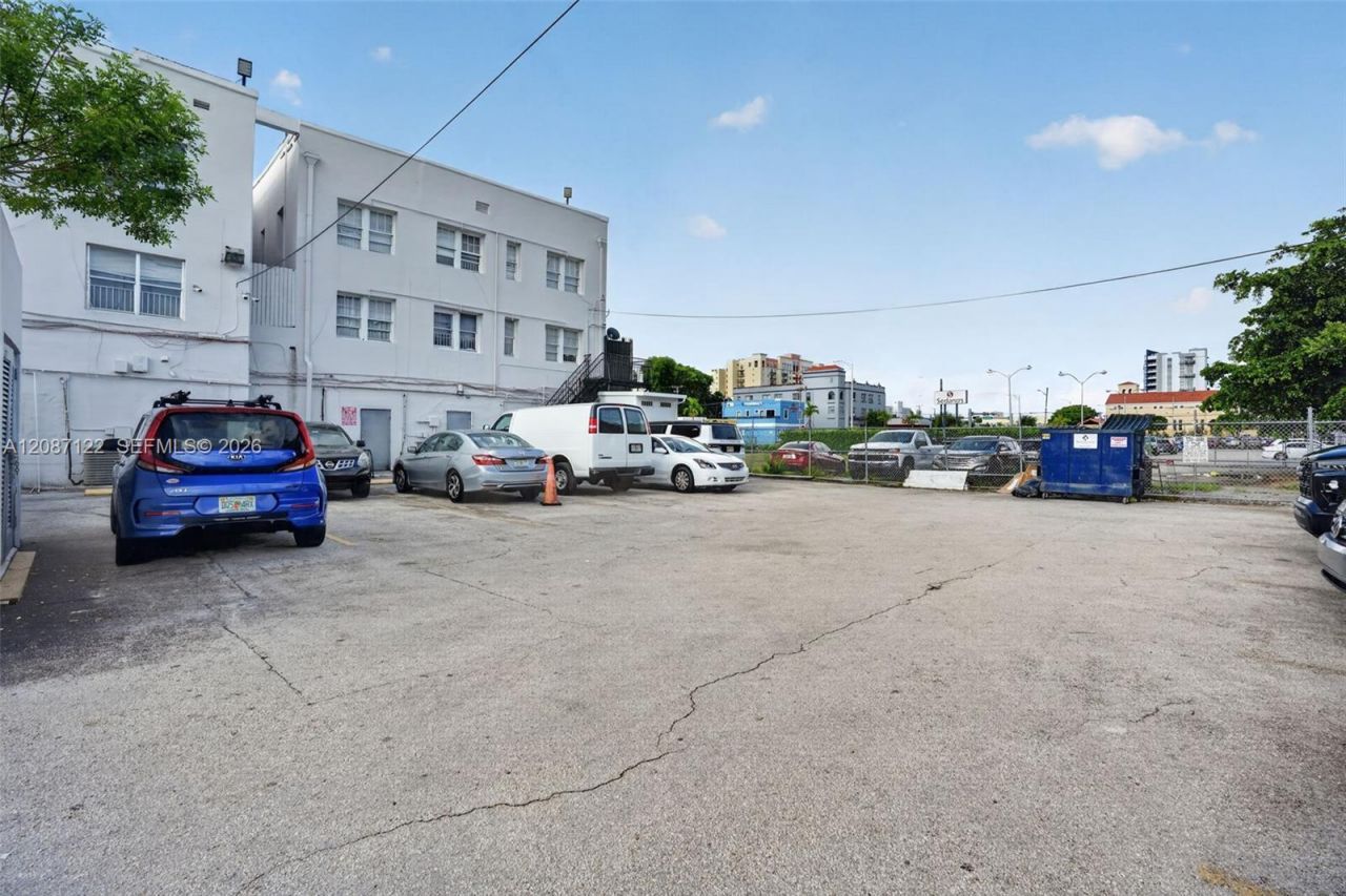 1203 W Flagler St, Miami, FL 33135 Photo
