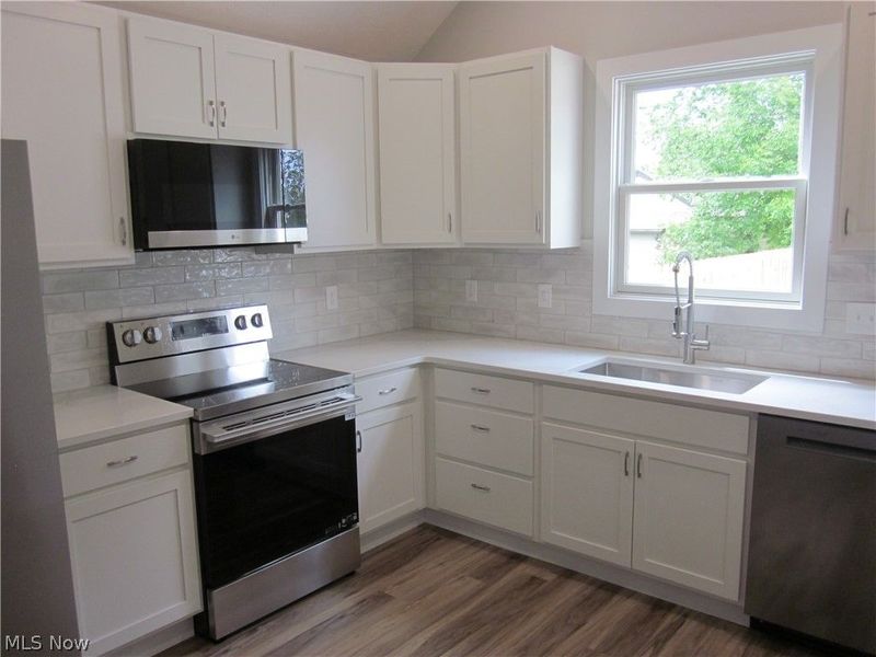 24 Adams Street, Berea, OH 44017 Photo 9