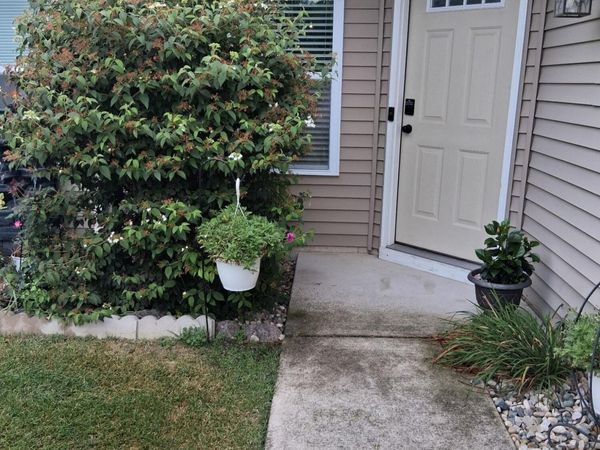 60 Polly Lane, Hobart, IN 46342