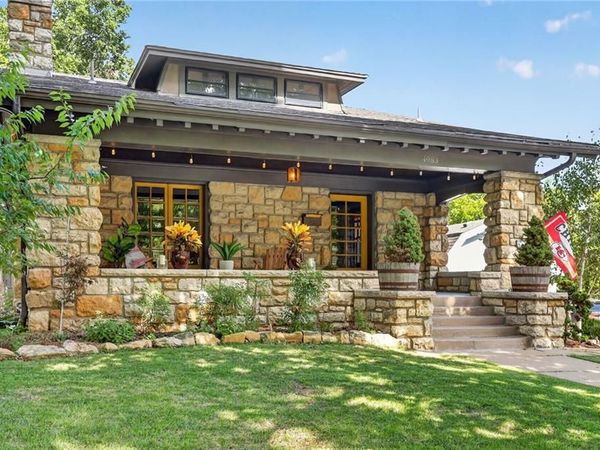 4983 Westwood Terrace, Kansas City, MO 64112