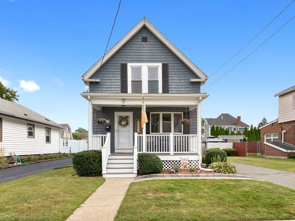 58 Glendale Ave, Peabody, MA 01986