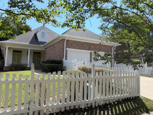 306 Colony Ridge Court, Ridgeland, MS 39157