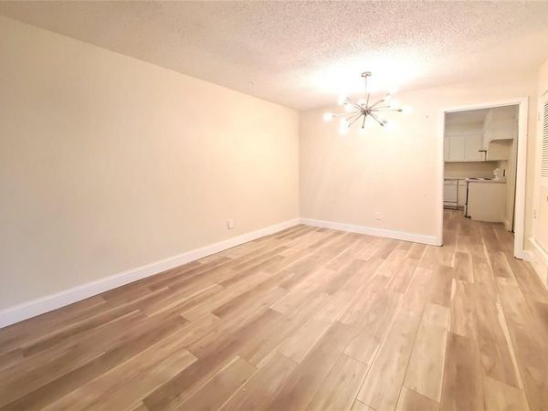 6605 Park Place Drive, Unit D, Richland Hills, TX 76118