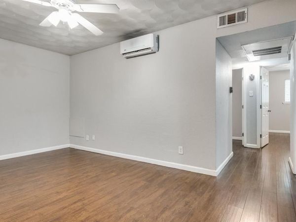 811 Skillman Street, Unit 101, Dallas, TX 75214
