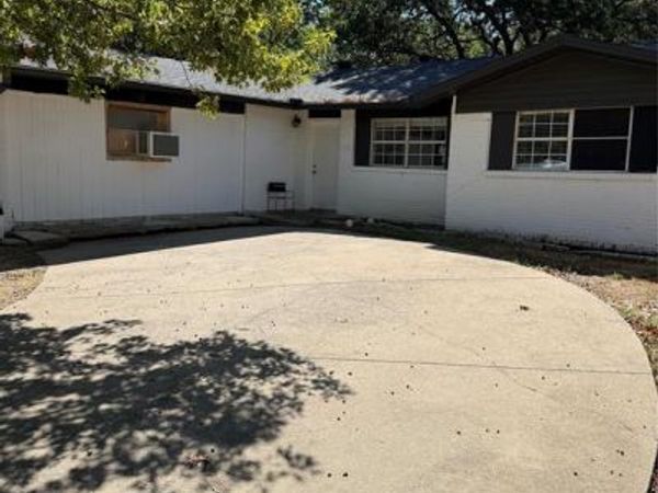 2718 Cartwright Street, Irving, TX 75062
