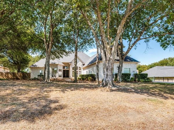 405 Rolling Oaks Ridge, Cedar Hill, TX 75104