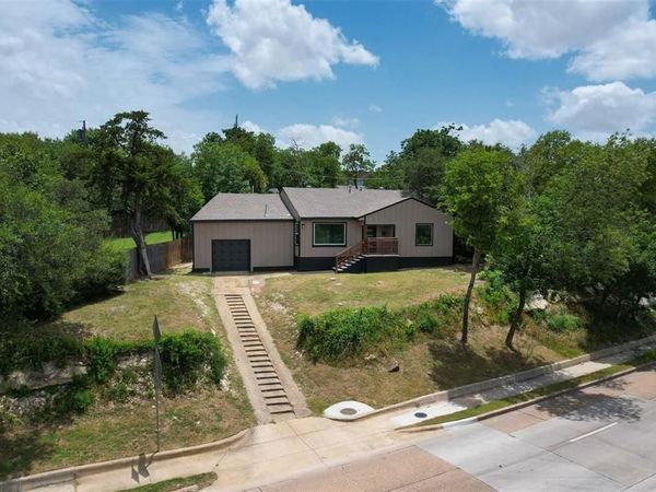 3134 W Jefferson Boulevard, Dallas, TX 75211