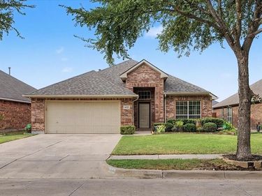 633 Darlington Trail, Fort Worth, TX 76131