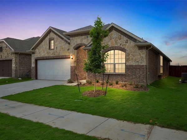 1337 Saddle Sky Trail, Fort Worth, TX 76052
