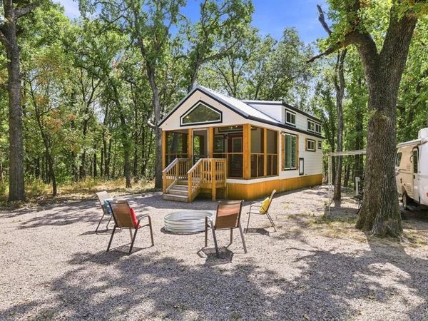 710 Rio Roxo Road, Gordonville, TX 76245