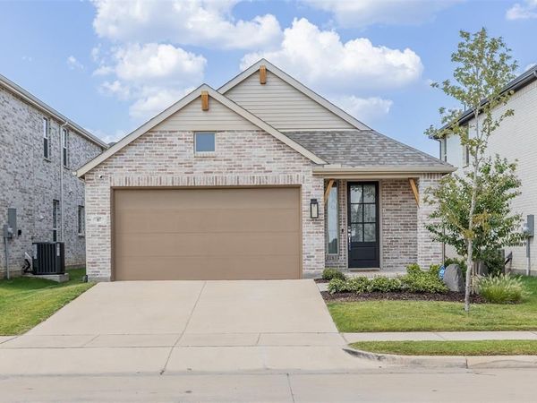 807 Sunflower Trail , Sherman, TX 75092