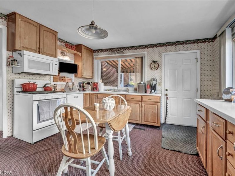 991 Hartshorn Street, Alliance, OH 44601 Photo 13