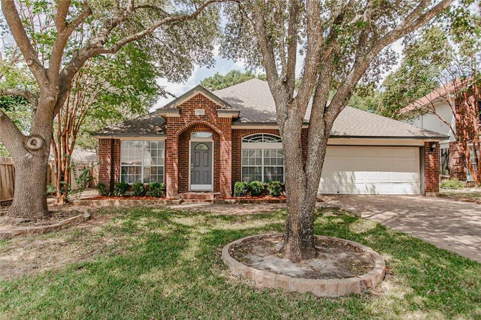 17002 Hillside Dr, Round Rock, TX 78681 Main Photo