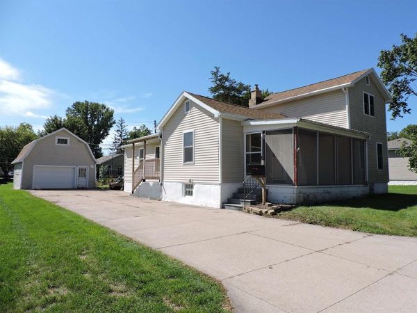 236 E HURON STREET, Omro, WI 54963