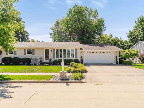 841 ECKARDT COURT, Oshkosh, WI 54902