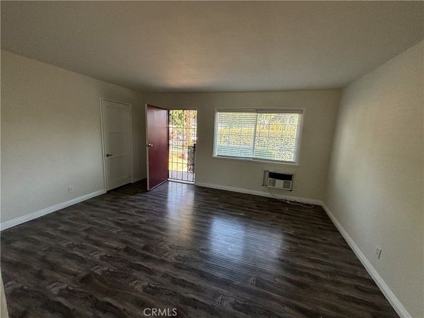 1901 Loma Vista Street, Unit 3, Riverside, CA 92507