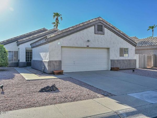17533 N PIMA Trail, Surprise, AZ 85374