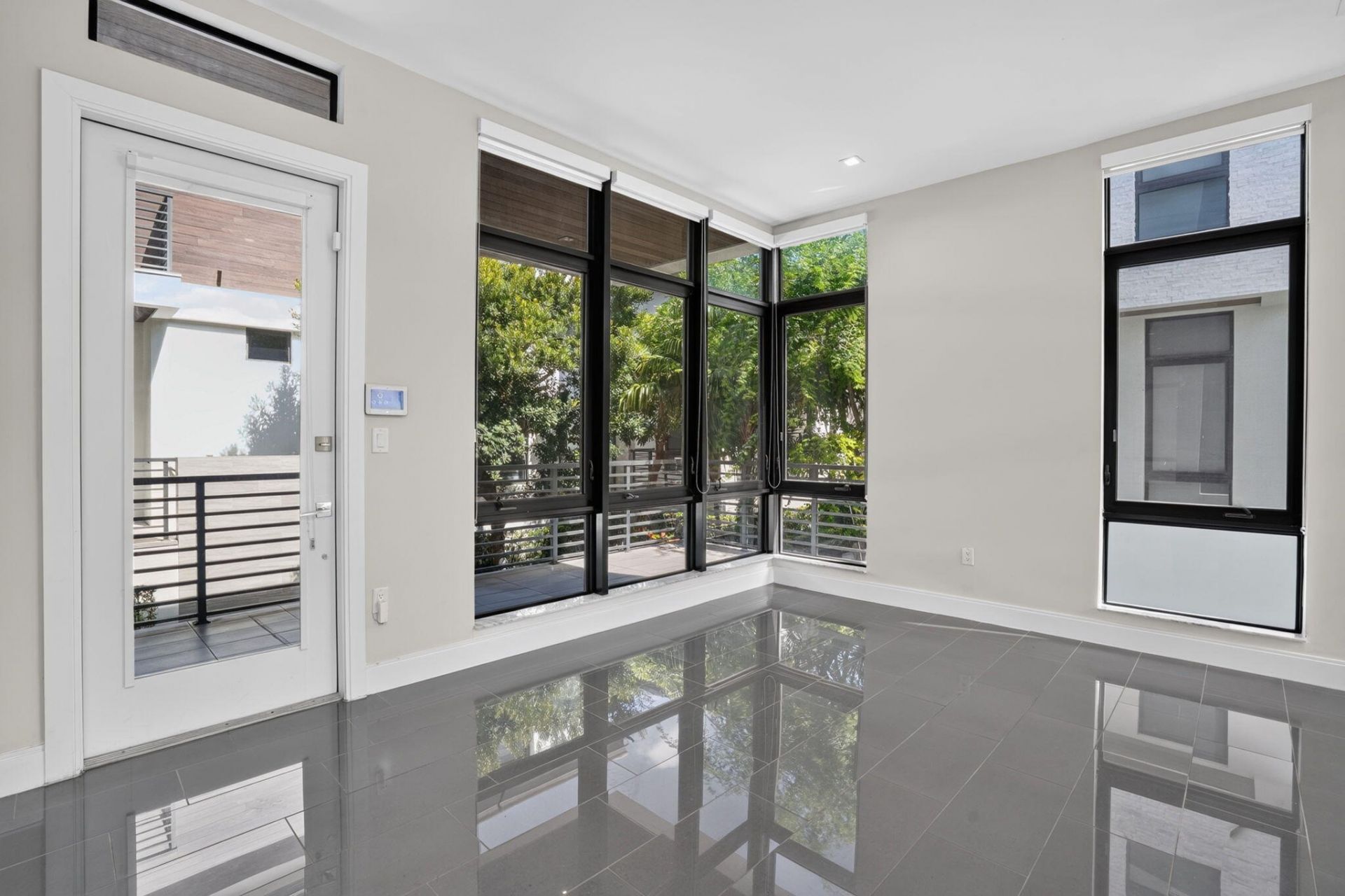 8243 NW 48th Street, Doral, FL 33166 Photo