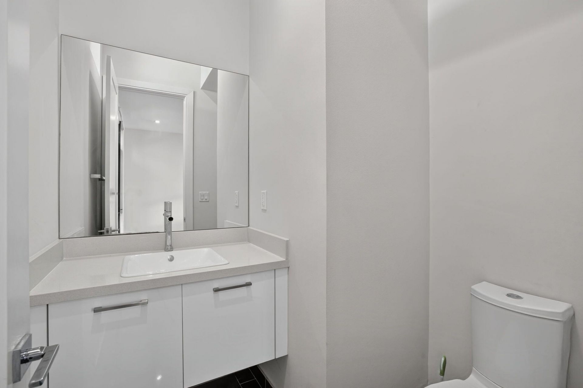8243 NW 48th Street, Doral, FL 33166 Photo