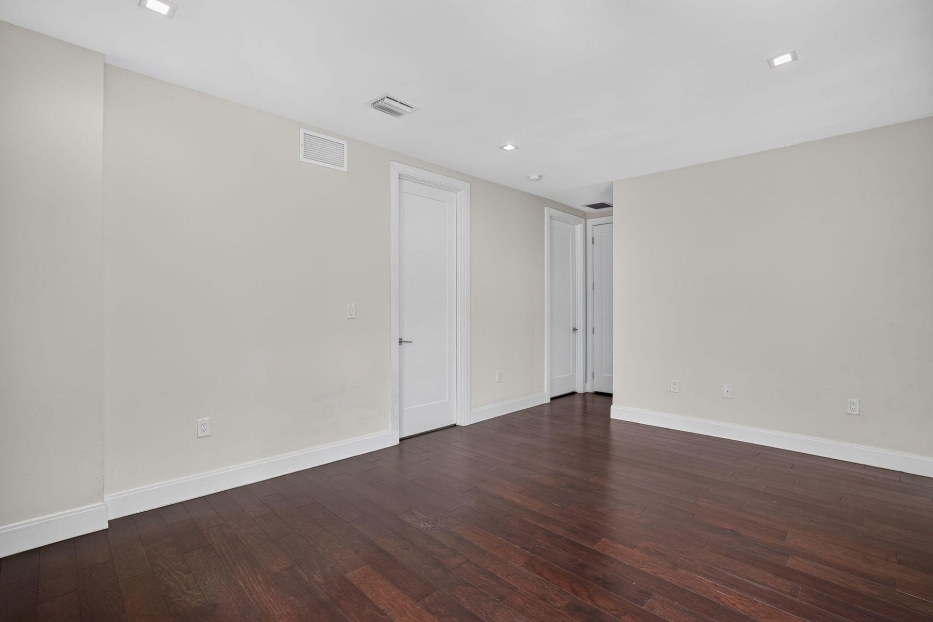 8243 NW 48th Street, Doral, FL 33166 Photo