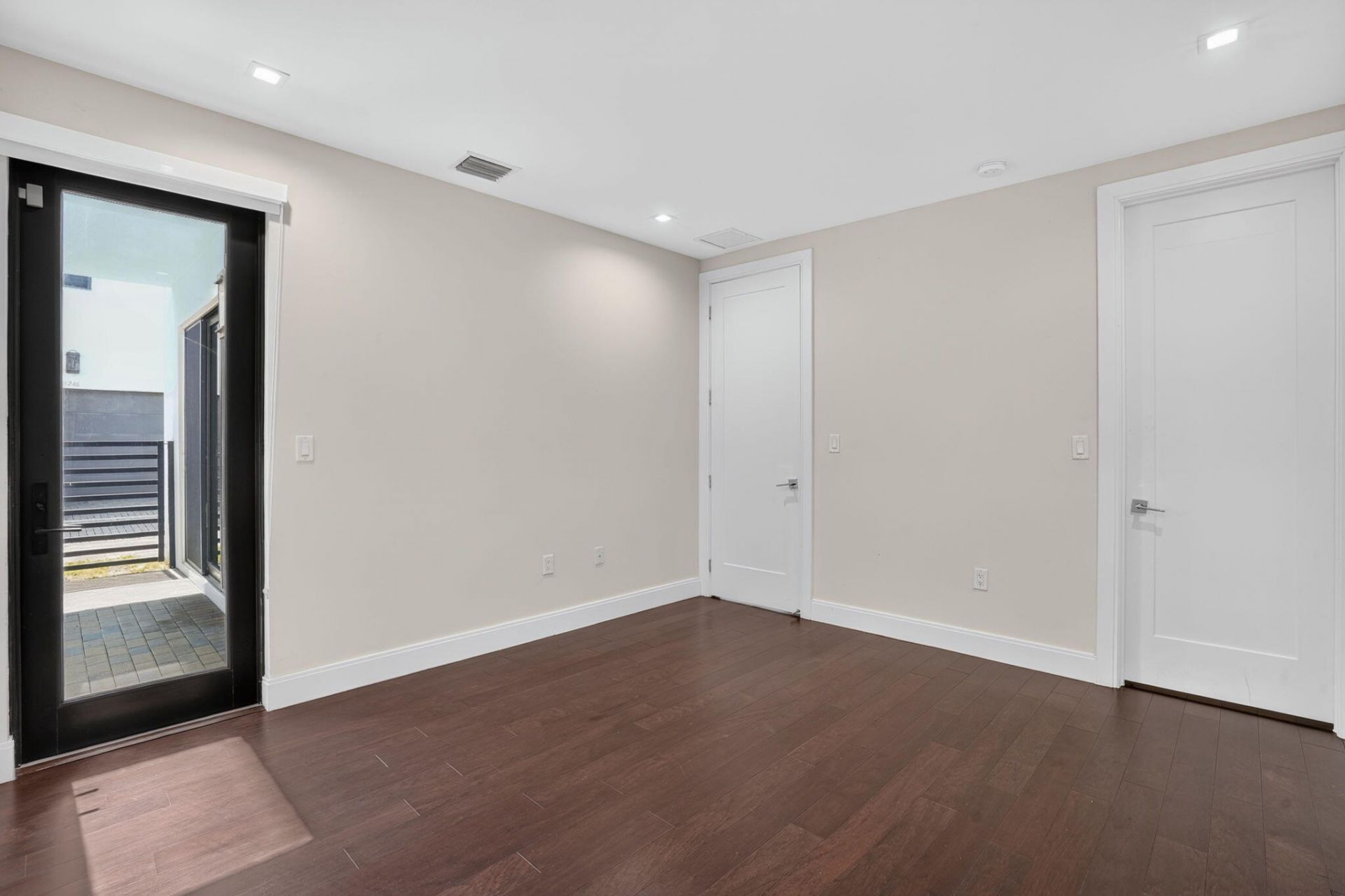 8243 NW 48th Street, Doral, FL 33166 Photo