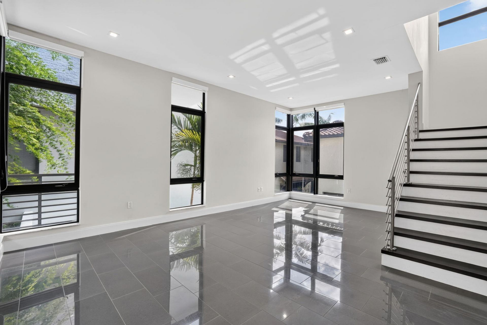8243 NW 48th Street, Doral, FL 33166 Photo