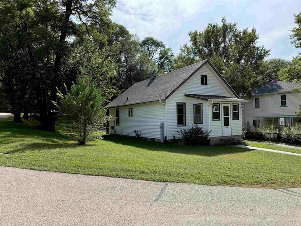 1325 Haseltine Court, Richland Center, WI 53581