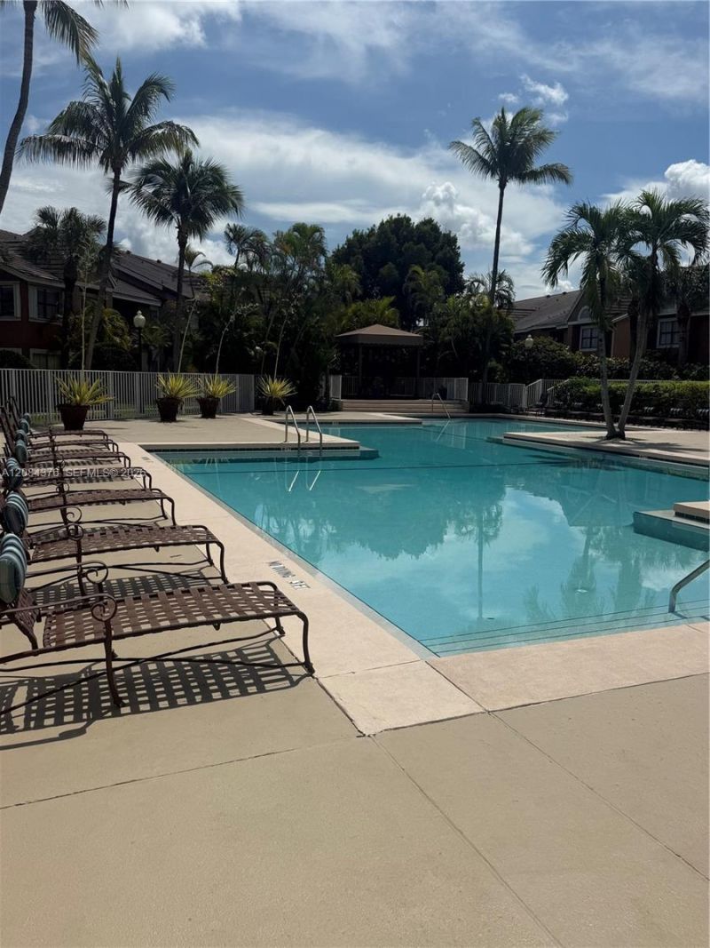 15680 SW 106th Ln, Unit 803, Miami, FL 33196 Photo