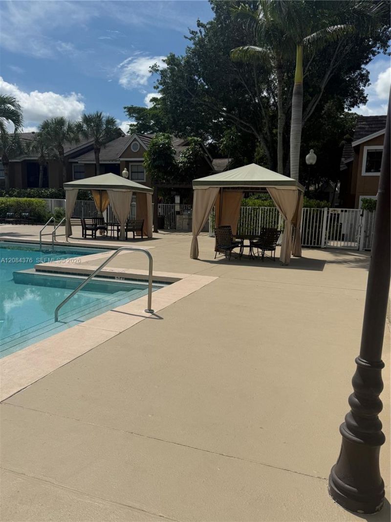 15680 SW 106th Ln, Unit 803, Miami, FL 33196 Photo